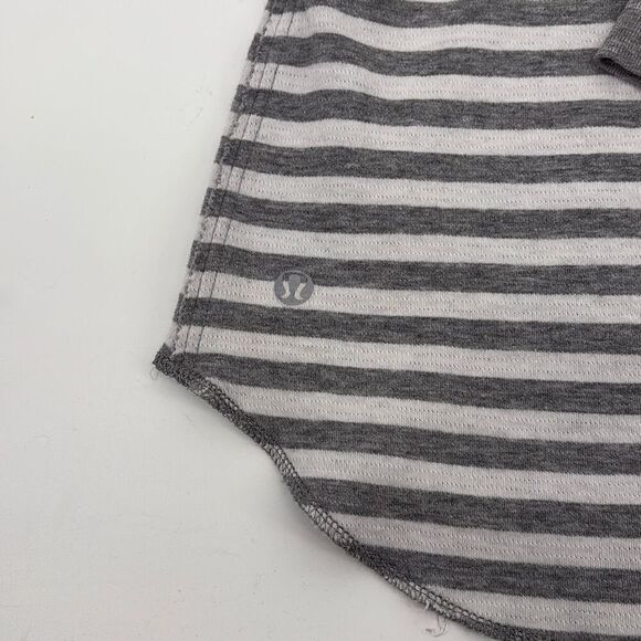 Lululemon Open Your Heart Reversible Long Sleeve Comfy Top Grey Size 4 - Picture 8 of 12
